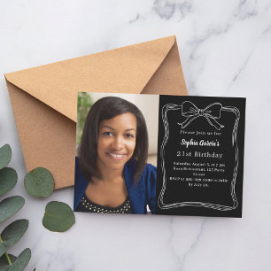 Invitación Fenómeno blanco negro dibujado a mano
