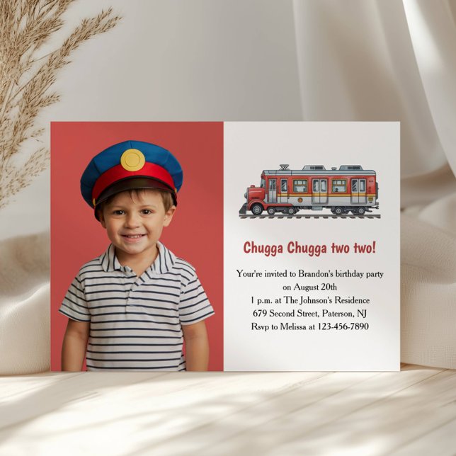 Invitación Fiesta de 2º cumpleaños de Cute Boy Train Photo (Subido por el creador)