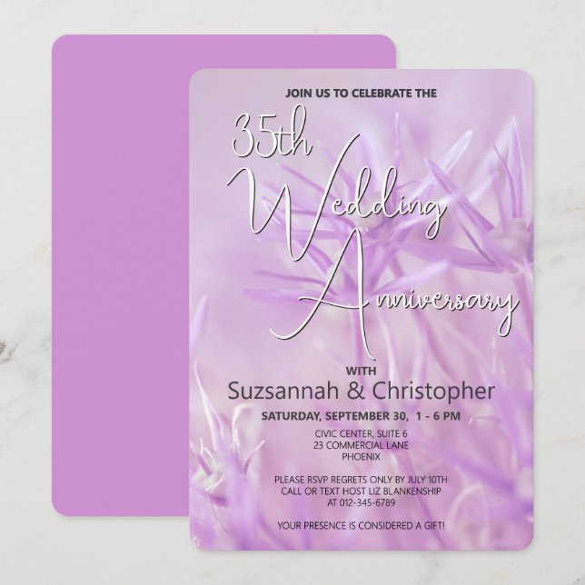 Invitación Fiesta de aniversario de boda con flores púrpuras  (Anverso / Reverso)