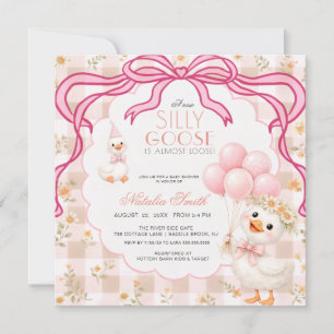 Invitación Fiesta de Bebé Silly Goose Rosa Cuadrillé con Lazo