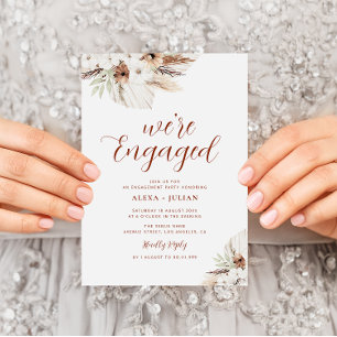 Invitación fiesta de compromiso floral de boho pampas terraco