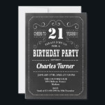 Invitación fiesta de cumpleaños 21 - Blanco negro de pizarra<br><div class="desc">Invitación a la fiesta de cumpleaños número 21. Invitación de adultos negros y blancos para hombres y mujeres. Presenta un patrón de tipografía y tipo de letra de guión retro. ¡Salud a 21 años! Elegante tarjeta de invitación perfecta para una elegante celebración de cumpleaños.</div>