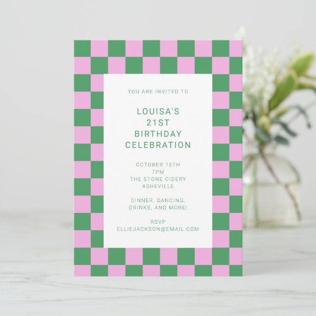 Invitación Fiesta de cumpleaños 21 Retro Checkerboard Rosa Ve (Anverso de pie)