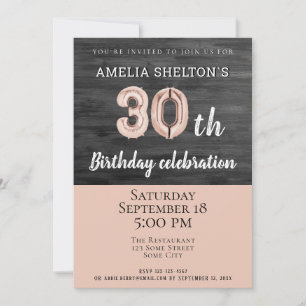 Invitación Fiesta de cumpleaños 30 en un globo rosa de madera