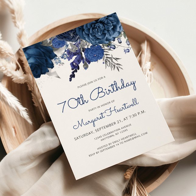 Invitación Fiesta de cumpleaños 70 de Navy Blue Silver Floral (Subido por el creador)