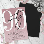 Invitación Fiesta de Cumpleaños 90 Elegante Rosa<br><div class="desc">Celebre noventa años con esta moderna invitación de cumpleaños número 90 de color rosa malva. El fondo presenta un suave gradiente malva que se desvanece de oscuro en la parte superior a claro en la parte inferior. Un gran "90" blanco abarca la mayor parte de la tarjeta, dando al diseño...</div>