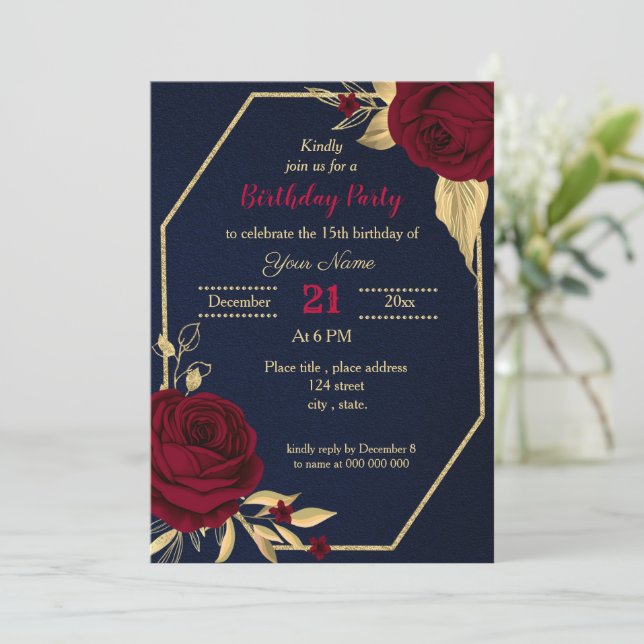 Invitación fiesta de cumpleaños azul marino con flores de oro (Anverso de pie)