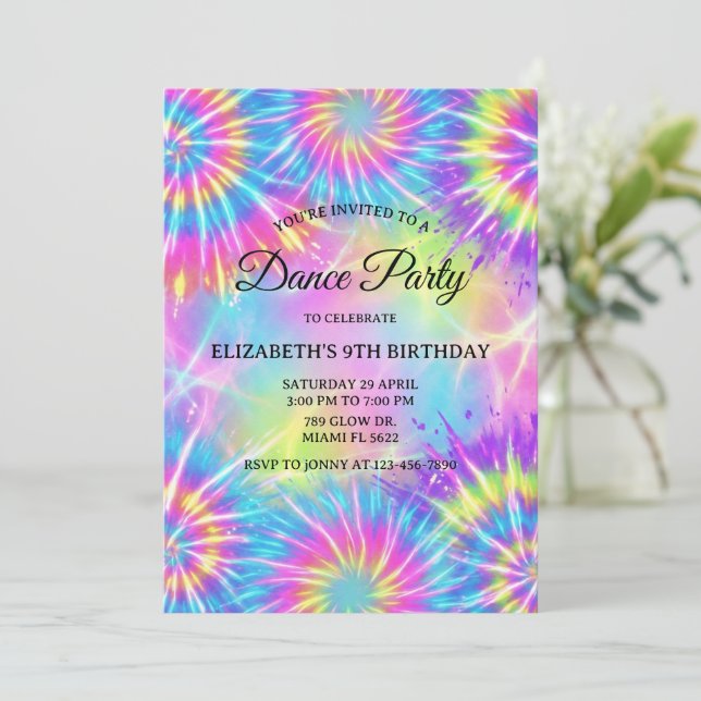 Invitación Fiesta de Cumpleaños de Baile Tie Dye Glow Baile D (Anverso de pie)