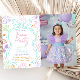 Invitación Fiesta de Cumpleaños de Espuma de Verano Dibujada 