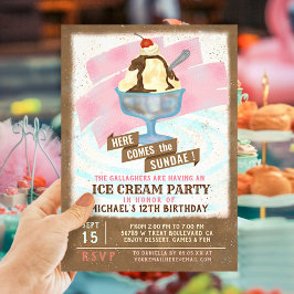 Invitación Fiesta de cumpleaños de Ice Cream | Aquí viene el 