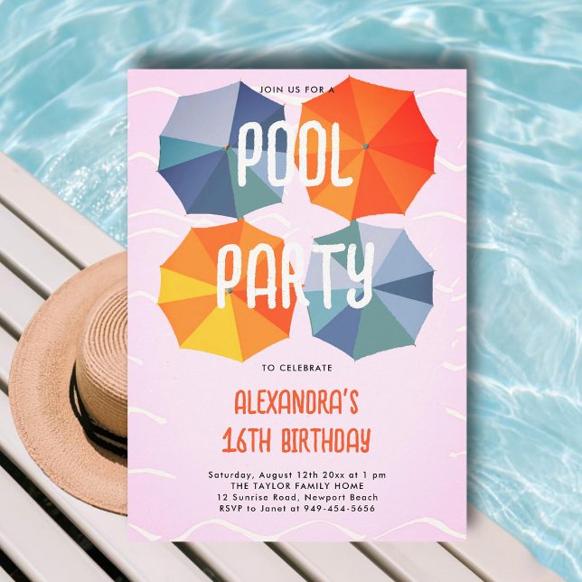 Invitación Fiesta de cumpleaños de la piscina paraguas Guay d (pink sweet 16 pool party invitations ideas modern umbrellas colorful pattern chic cute cool fun teen)
