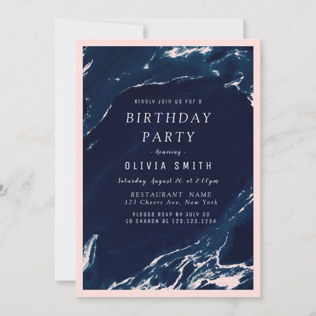 Invitación Fiesta de cumpleaños de mármol negro y marino mode (Anverso)
