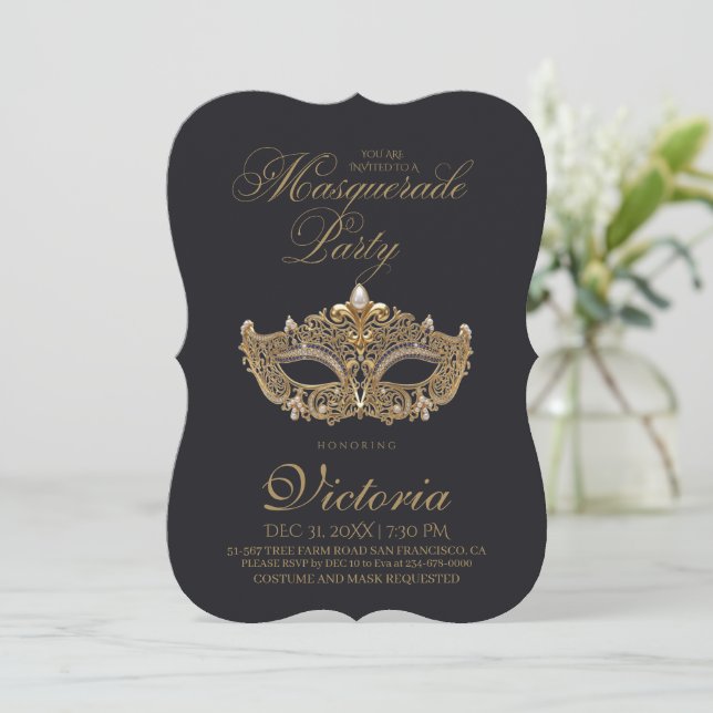 Invitación Fiesta de cumpleaños de máscara negra de oro (Anverso de pie)