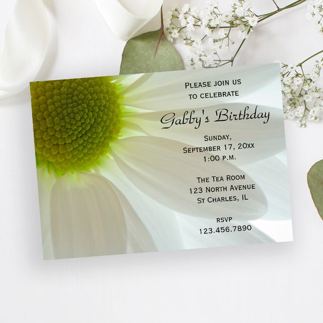 Invitación Fiesta de cumpleaños de Petales de Flor de margari (Subido por el creador)