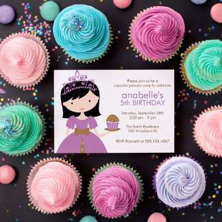 Invitación Fiesta de cumpleaños de Princess Cupcake morado