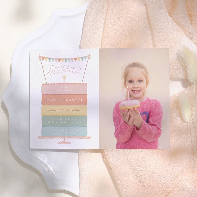 Invitación Fiesta de cumpleaños del Chica del pastel de capa  (Subido por el creador)