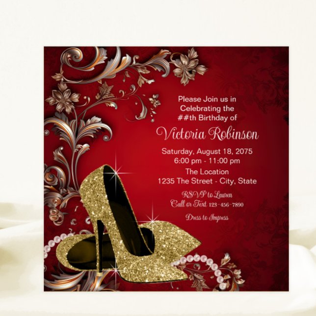Invitación Fiesta de cumpleaños del zapato de oro rojo para m (Womans red gold shoe any number or event invitation. All text can be changed.)