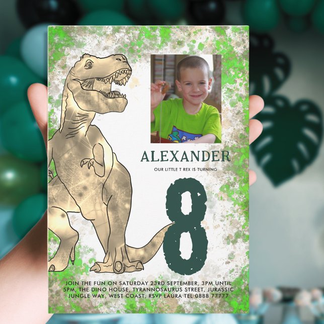 Invitación Fiesta de Cumpleaños Dinosaurio Selva Foto Moderna (T-Rex dinosaur jungle 8th birthday party invitation with photo template green and brown watercolor )