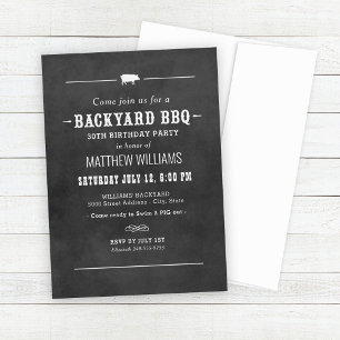 Invitación Fiesta de cumpleaños en la pizarra de BBQ en el pa