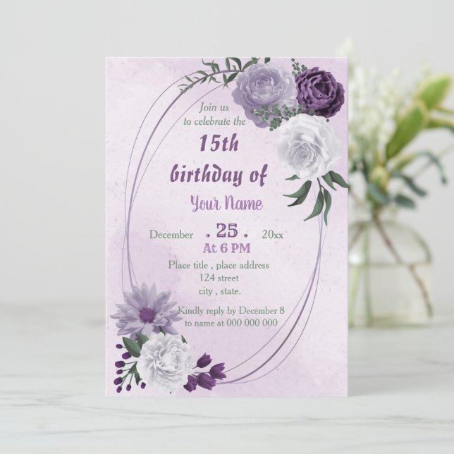 Invitación fiesta de cumpleaños floral púrpura y blanca (Anverso de pie)