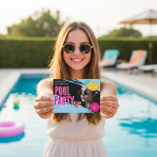 Invitación Fiesta de cumpleaños junto a la piscina con código