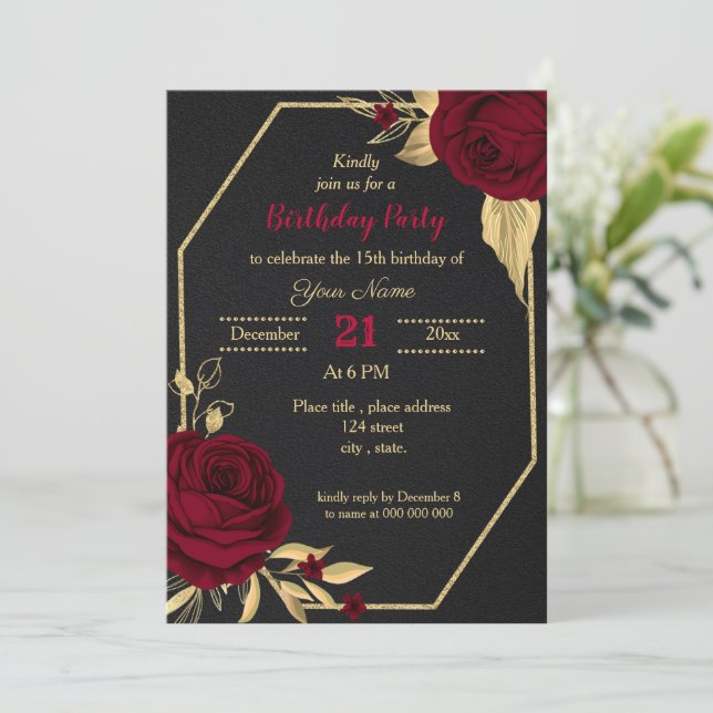 Invitación fiesta de cumpleaños negro con flores de oro burde (Anverso de pie)