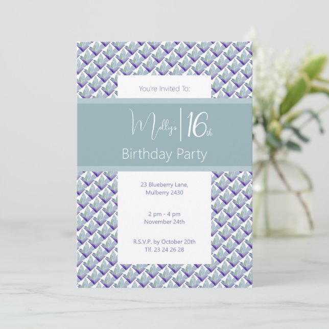 Invitación Fiesta de cumpleaños número 16 dulce con tono púrp (Anverso de pie)