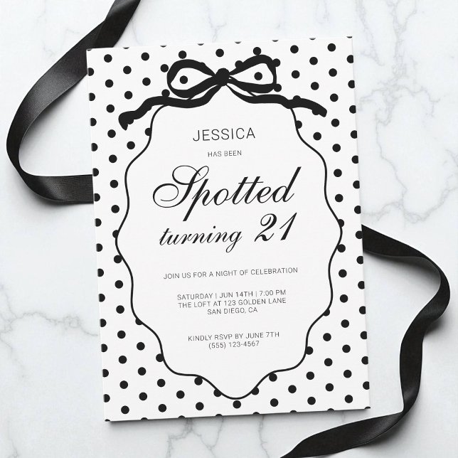Invitación Fiesta de cumpleaños número 21 con lunares chic (Chic Polka Dot Spotted Turning 21st Birthday Party Invitation)
