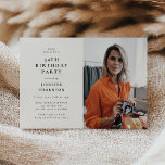 Invitación Fiesta de cumpleaños número 50 de Modern Photo<br><div class="desc">¡Celebre medio siglo de vida con estilo con nuestra invitación de cumpleaños de diseño moderno con foto! Reúna a sus seres queridos para una fiesta de cumpleaños número 50 verdaderamente inolvidable. Nuestro diseño personalizado le permite mostrar una foto especial y personalizar los detalles sobre un fondo blanco limpio. Con su...</div>