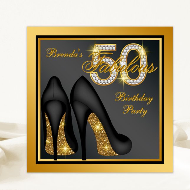 Invitación Fiesta de cumpleaños número 50 del zapato de tacón (Elegant black gold glitter high heel fabulous 50 birthday invitation with diamond numbers.)