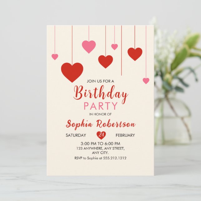Invitación Fiesta de cumpleaños rosa rojo Heart Valentine (Anverso de pie)
