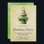 Invitación Fiesta de cumpleaños verde rústica de la linterna<br><div class="desc">Sorprenda a sus huéspedes con esta invitación elegante del cumpleaños que ofrece una linterna antigua hermosa contra un fondo del pergamino. Añada simplemente sus detalles del acontecimiento en esta plantilla fácil de usar para hacerle una única invitación. Mueva de un tirón la tarjeta encima para revelar una textura verde de...</div>