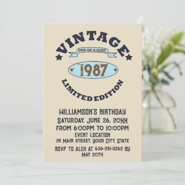 Invitación Fiesta de cumpleaños vintage personalizada (Anverso de pie)
