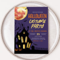 Fiesta de disfraces de Halloween en la casa perdid