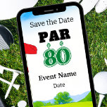 Invitación Fiesta de golf 80th Birthday Save the Date for gol<br><div class="desc">¡Guarde la fecha para un fiesta de golf especial que celebre su cumpleaños número 80! Este fiesta seguramente será un agujero en uno para cualquier fanático del deporte. Ya sea que seas un profesional experimentado o que recién empieces, ¡únete a la diversión! Invitación con tarjeta para entrenador, instructor, profesor, amigo,...</div>