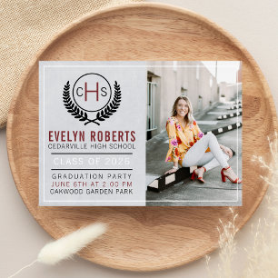 Invitación Fiesta de Graduación 2026 Monograma Granate