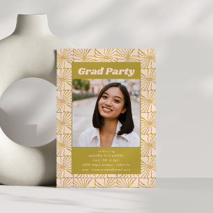 Invitación Fiesta de Graduación con Foto Floral Retro en Verd