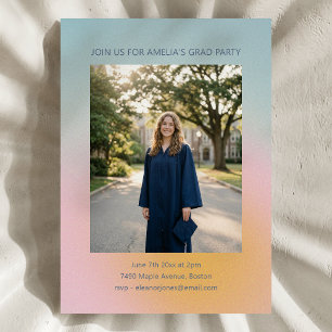 Invitación Fiesta de Graduación con Gradiente Celeste Suave d