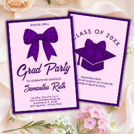 Invitación Fiesta de Graduación con Lazo de Cuadro Morado