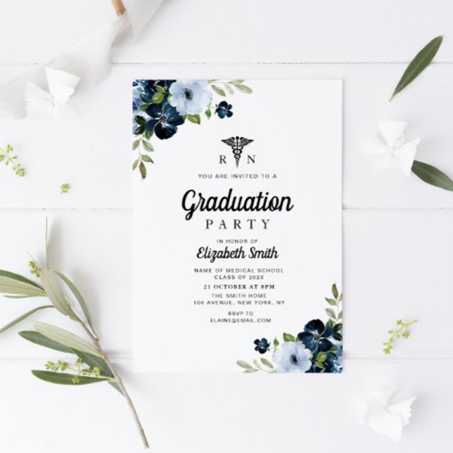 Invitación fiesta de graduación de enfermería floral azul (Subido por el creador)