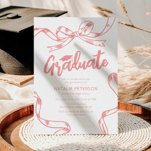 Invitación Fiesta de Graduación de lazo rosa Doodle moderno