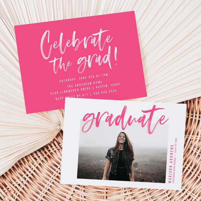 Invitación Fiesta de Graduación Moderna con Letra Script Rosa (Subido por el creador)