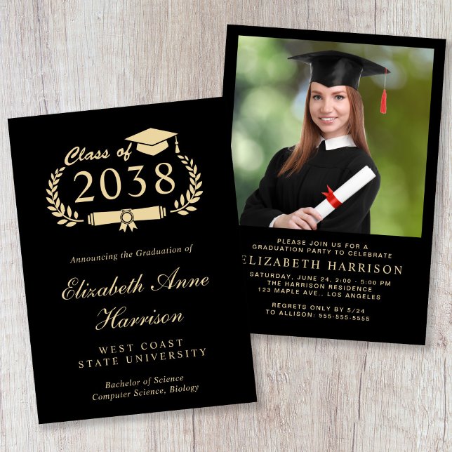 Invitación Fiesta de Graduación Negra Elegante con Letra Dora (Elegant Photo Gold Script Black Graduation Party Invitation)