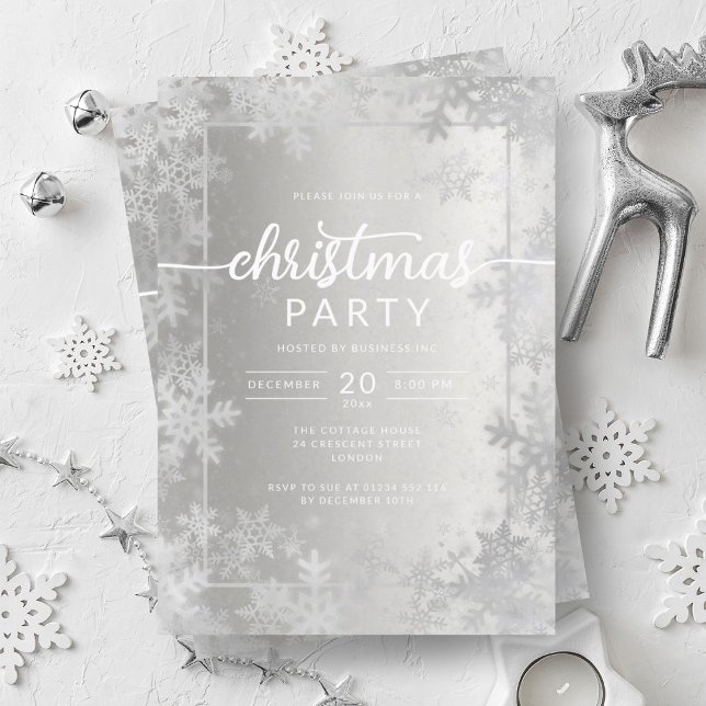 Invitación Fiesta de la empresa de copos de nieve de plata br (Shiny Silver Snowflakes Company Christmas Party Invitation)