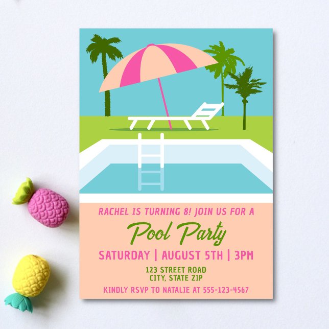 Invitación Fiesta de la piscina Chicas de la piscina tropical (Pool party birthday invitation on a light background with pineapple accessories. )