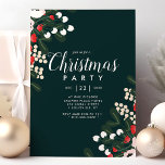 Invitación Fiesta de Navidades florales de Winter Holly Berri<br><div class="desc">Celebre la temporada con esta elegante invitación a la fiesta de los Navidades, que incluye un bonito diseño floral de invierno. Decorada con bayas y delicadas flores blancas, esta invitación es perfecta para una reunión festiva. El fondo verde oscuro resalta las alegres flores, lo que le da un aspecto moderno...</div>