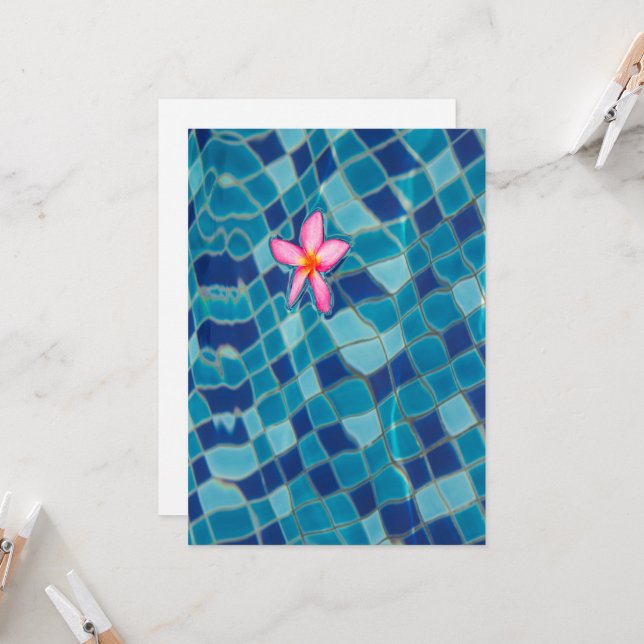 Invitación Fiesta de piscina azul flor rosa flotando (Anverso/Reverso In Situ)