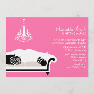 Invitación Fiesta de sofá elegante rosa y lámpara de araña