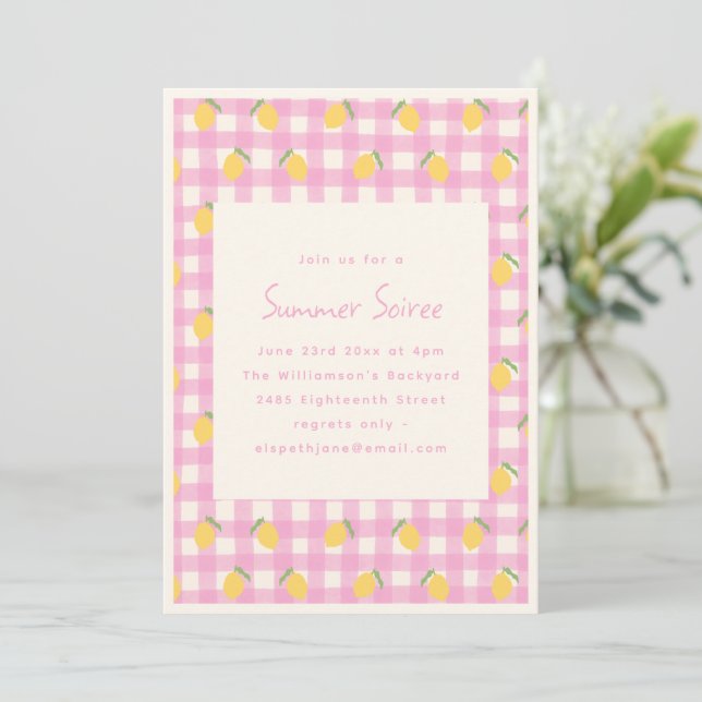 Invitación Fiesta de verano de limón con gingham rosa (Anverso de pie)