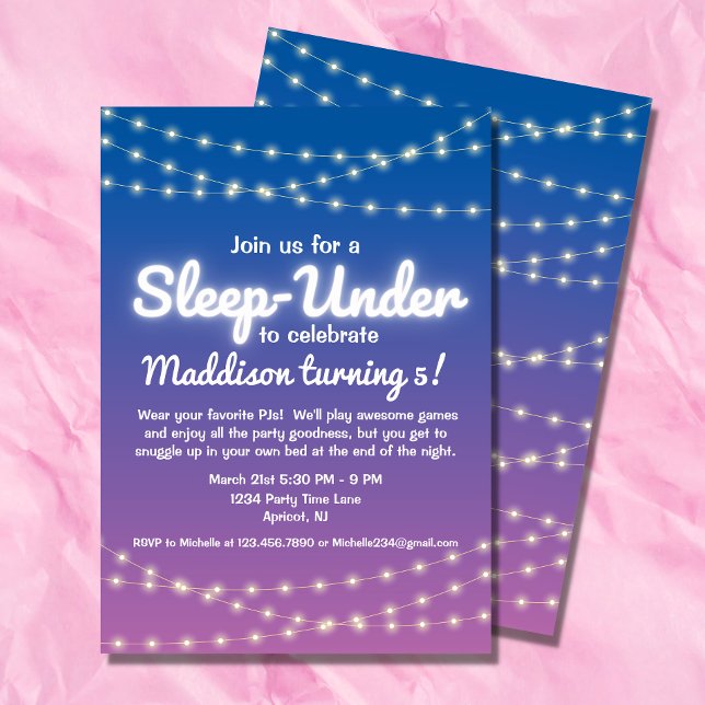 Invitación Fiesta Dormir Bajo Media Suspensión Sobre Las Luce (Celebrate your child's birthday with this string of light half sleep over theme. )